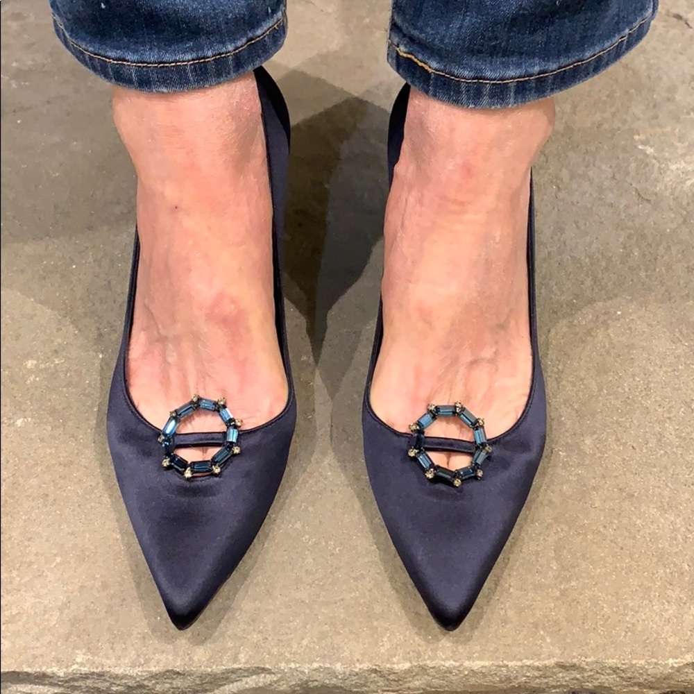 Stuart Weitzman Ringtones navy satin pump